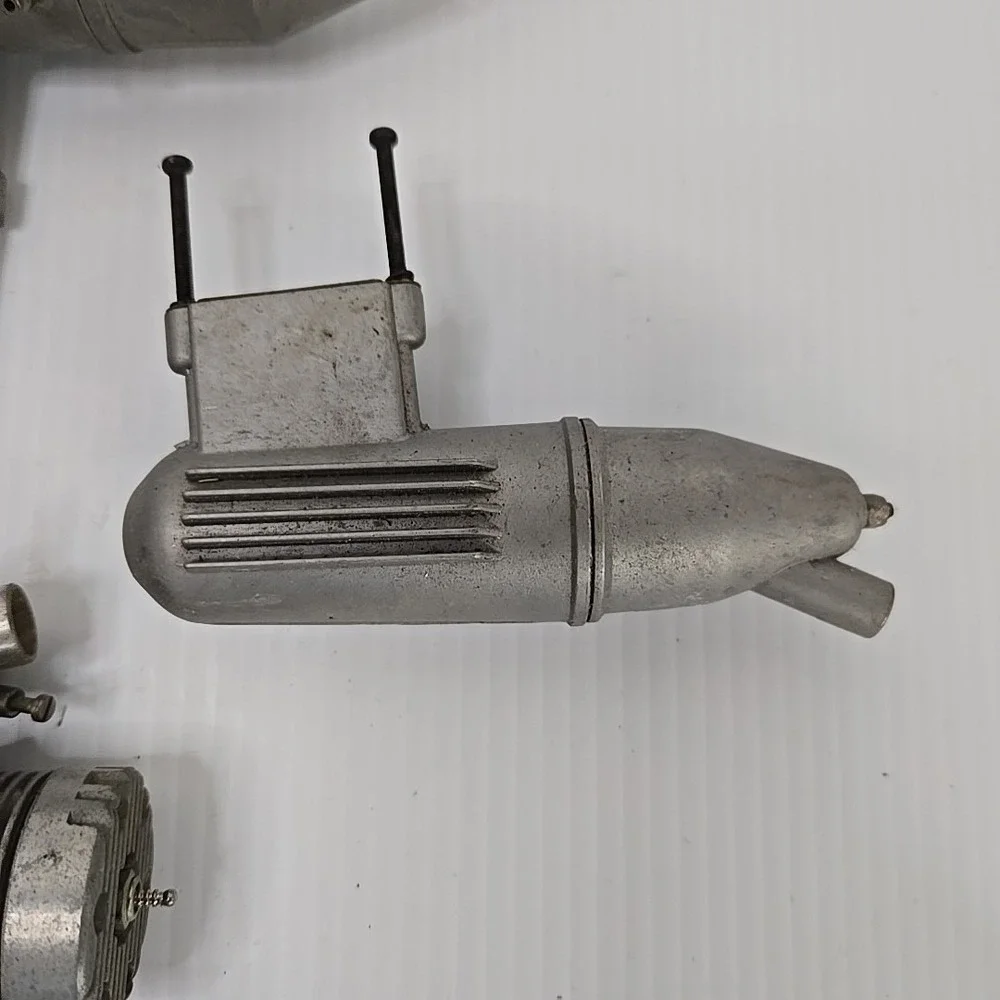 Thunder Tiger Engine And More‎ Estate Lot RC Engine PARTS